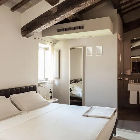Hotel Nun Relais & Museum