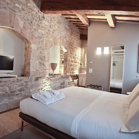 Nun Relais & Museum Hotel 5*