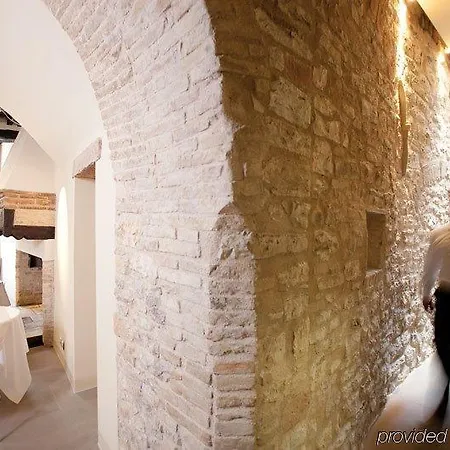 Nun Relais & Museum 5* Assisi