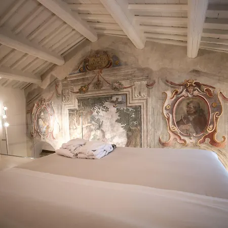 Hotel Nun Relais & Museum