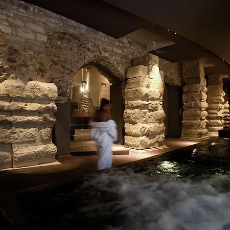 Ξενοδοχείο Nun Relais & Museum 5*