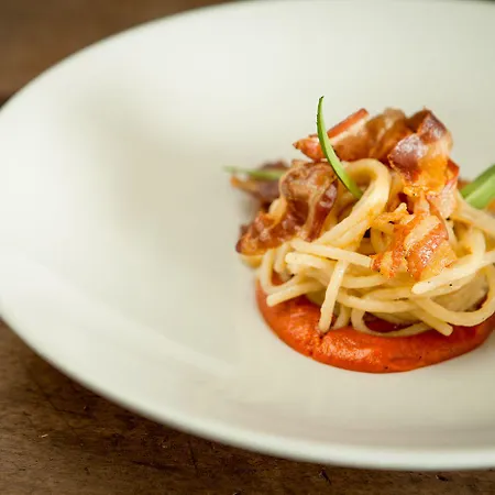 Nun Relais & Museum אסיסי