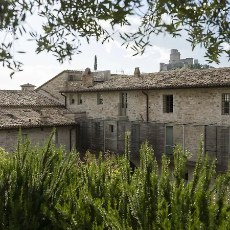 Nun Relais & Museum 5* אסיסי