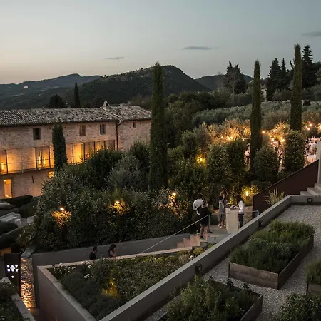 Hotel Nun Relais & Museum Assisi
