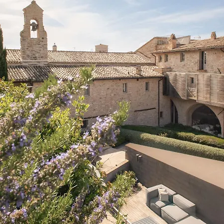 Nun Relais & Museum 5* Assisi