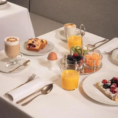 Hotel Nun Relais & Museum 5*