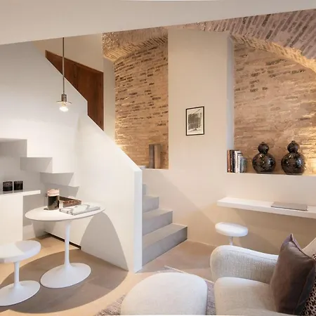 Nun Relais & Museum Hotel 5*