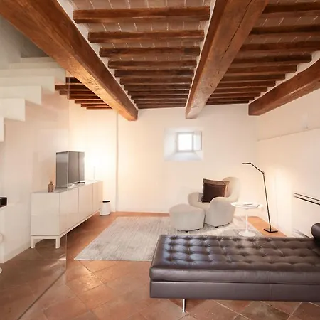 Hotel Nun Relais & Museum