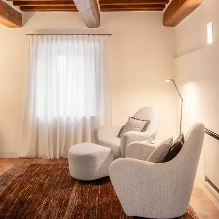 Ξενοδοχείο Nun Relais & Museum 5*