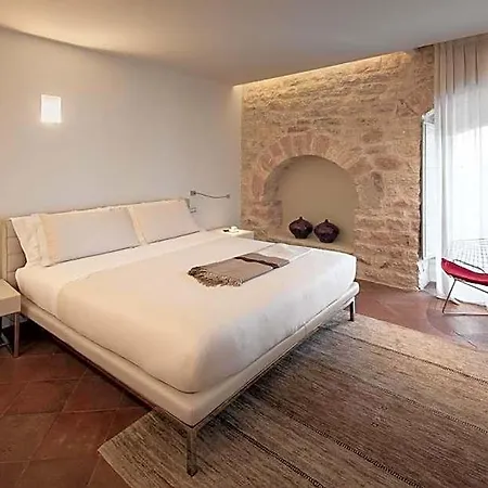 Ξενοδοχείο Nun Relais & Museum 5*