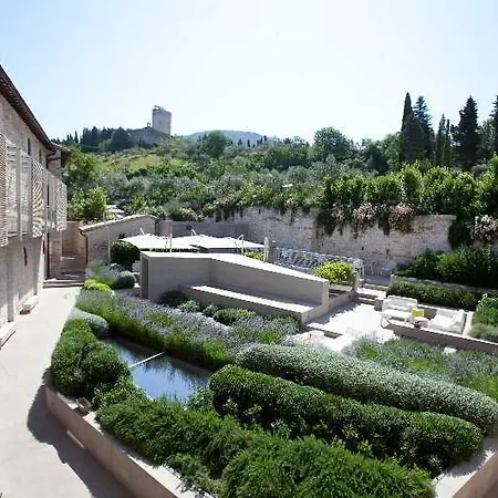 Nun Relais & Museum Hotel