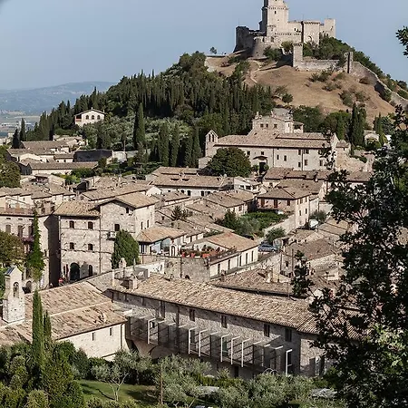 מלון Nun Relais & Museum 5*