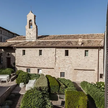 Nun Relais & Museum