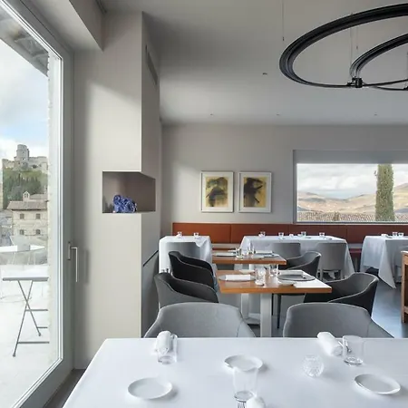 Отель Nun Relais & Museum 5*