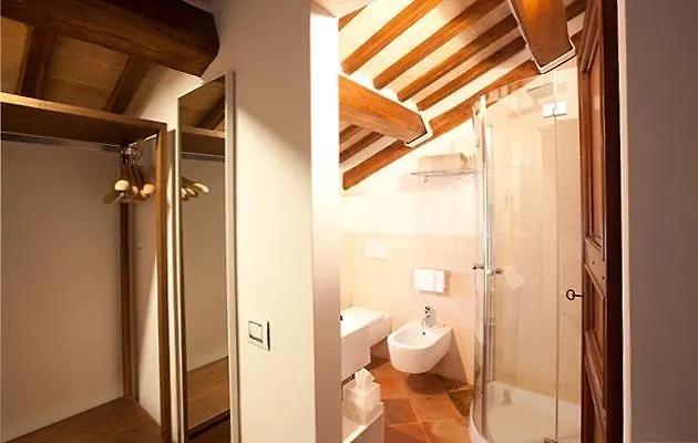 Nun Relais & Museum 5* Assise