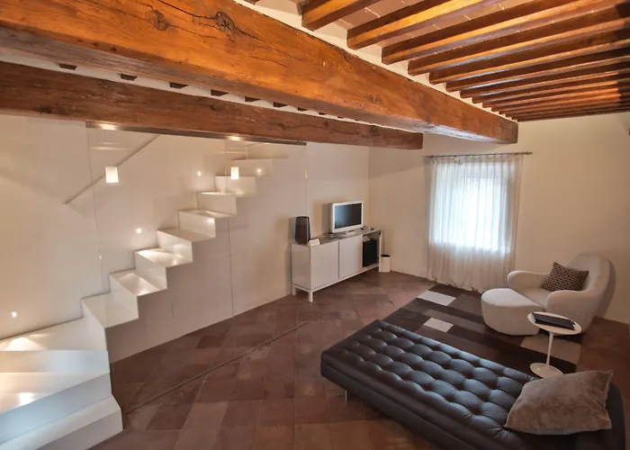 Hotel Nun Relais & Museum 5*