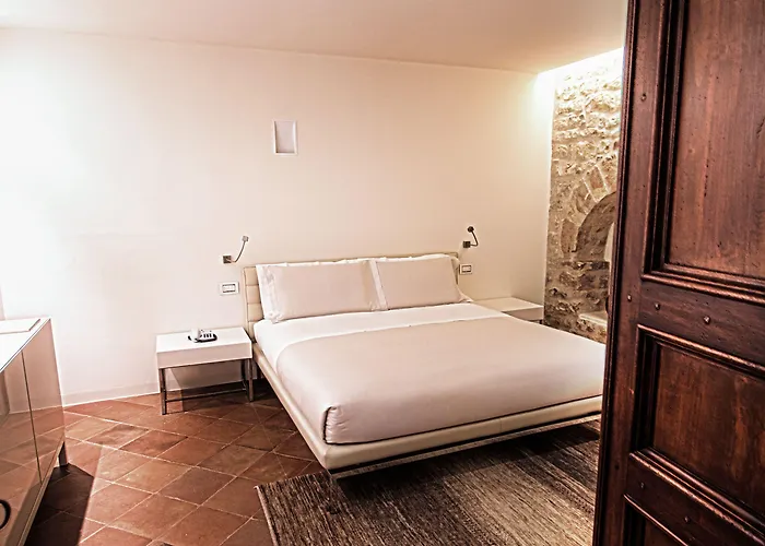 Hotel Nun Relais & Museum 5*