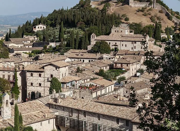 Hotel Nun Relais & Museum 5*