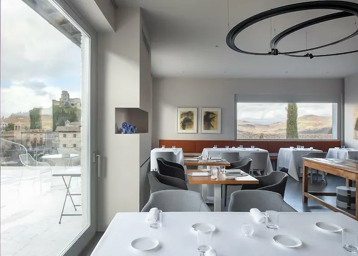 Hotel Nun Relais & Museum 5*